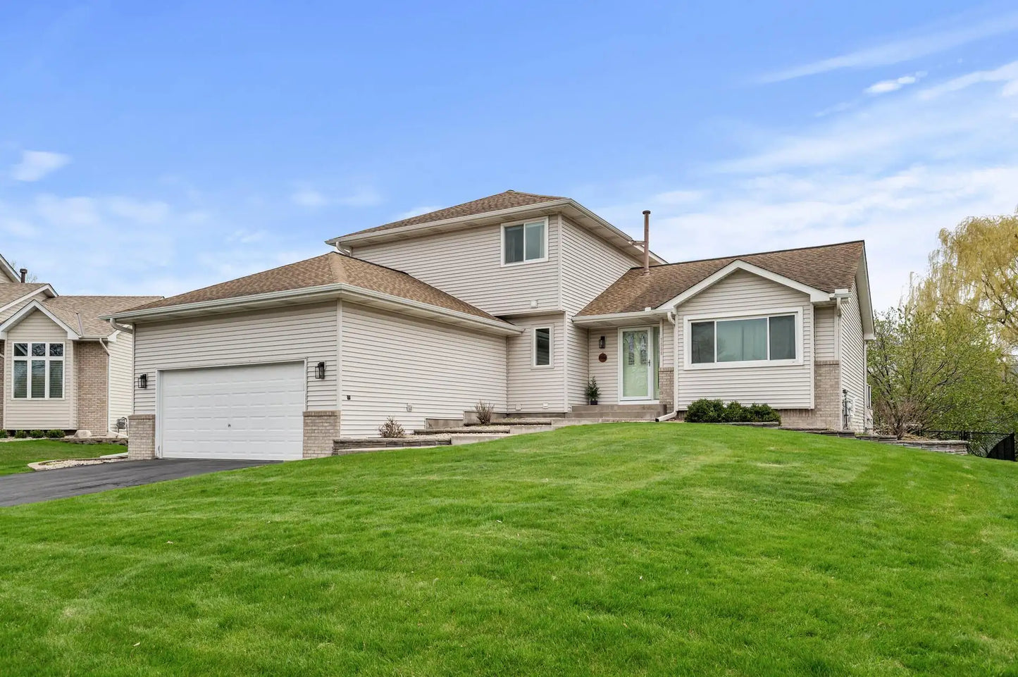 7086 Union Terrace Lane, Maple Grove, MN 55369