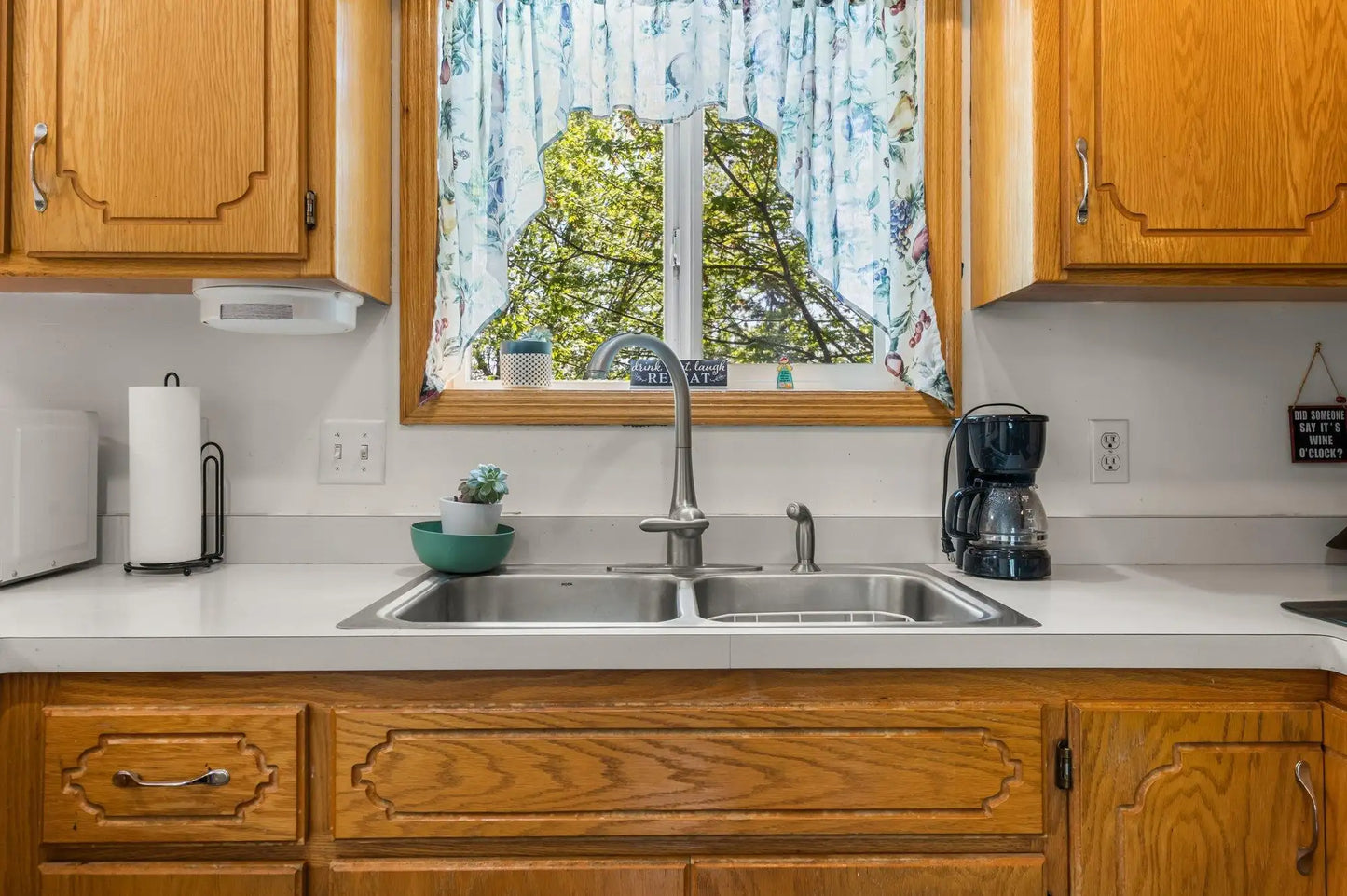 1145 Joes Lake Road, Cambridge, MN 55008