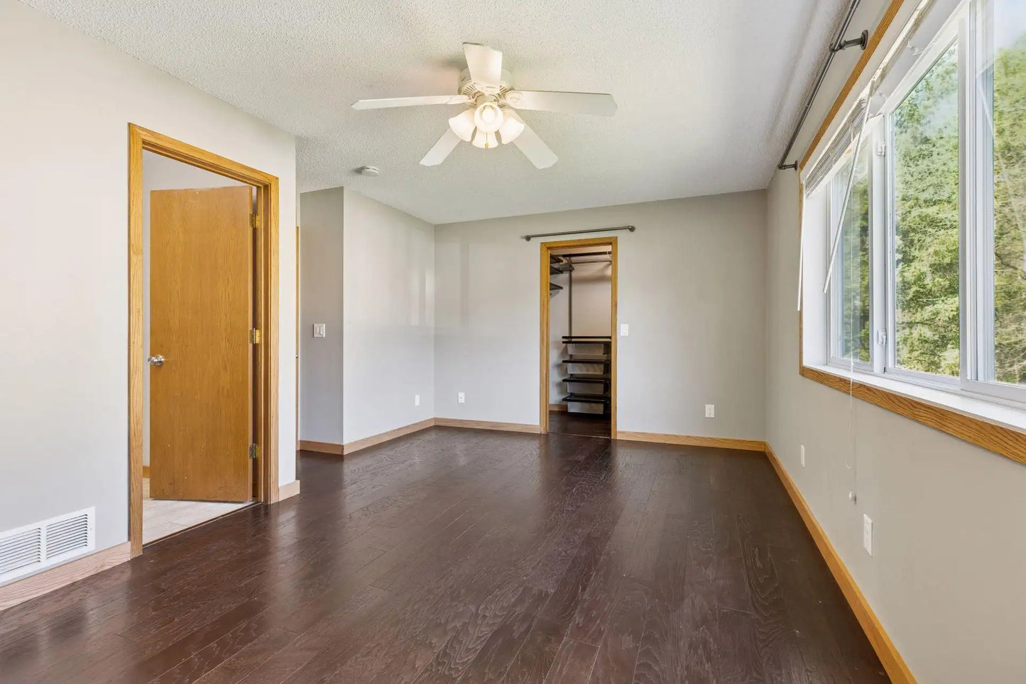4291 Augusta Lane, Eagan, MN 55123