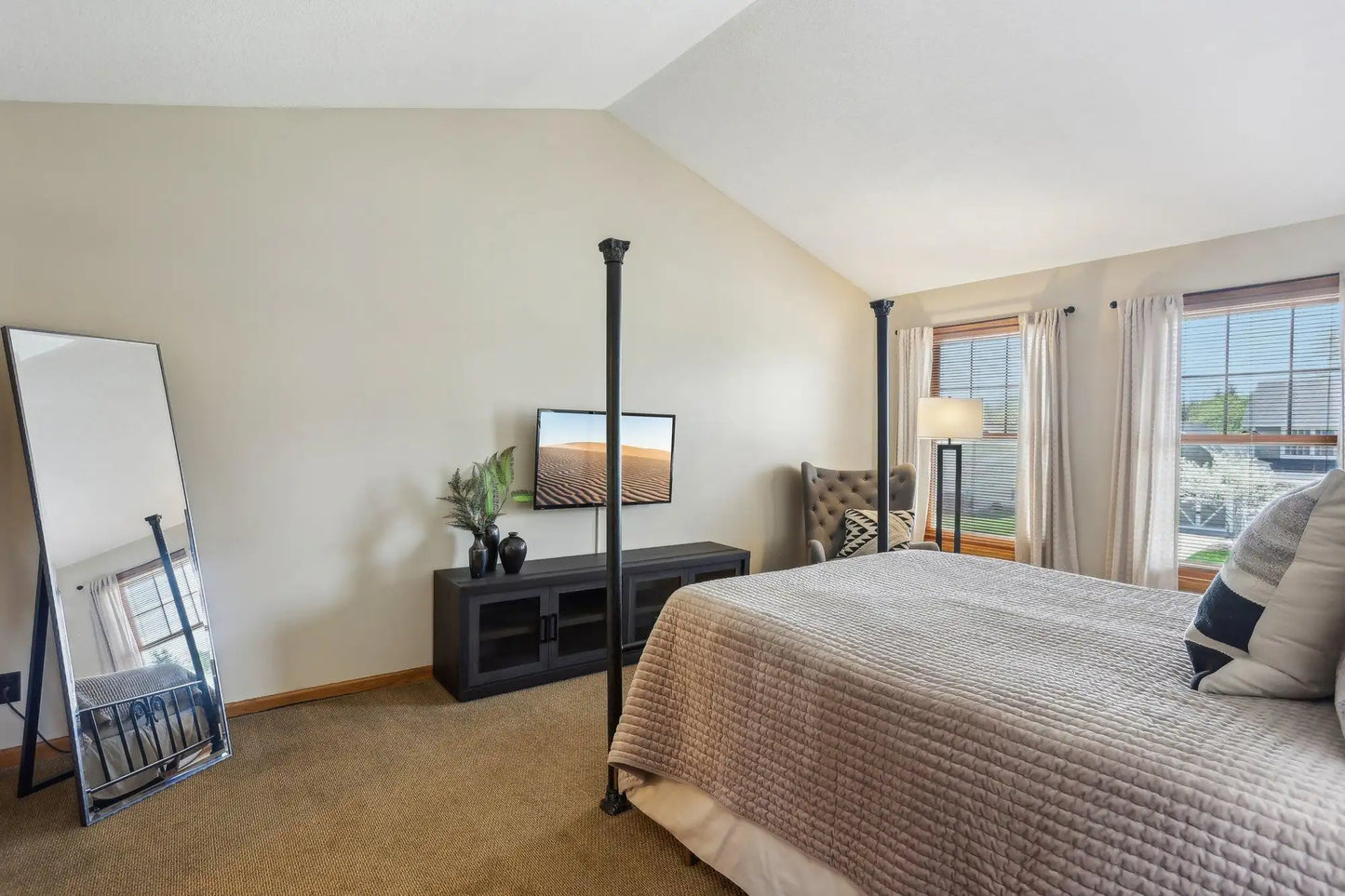3676 Ashbury Road, Eagan, MN 55122