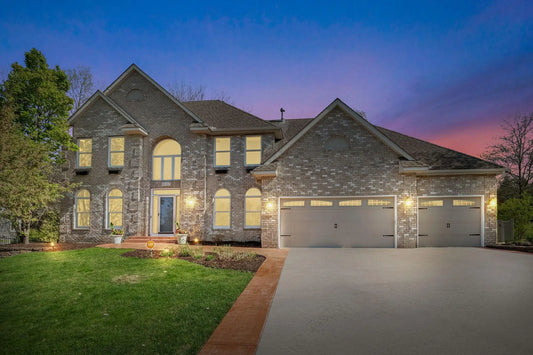 9137 Edinburgh Lane, Woodbury, MN 55125