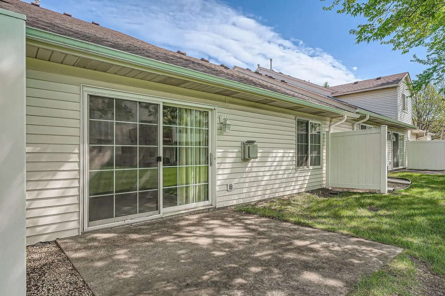 6850 Benton Way, Inver Grove Heights, MN 55076