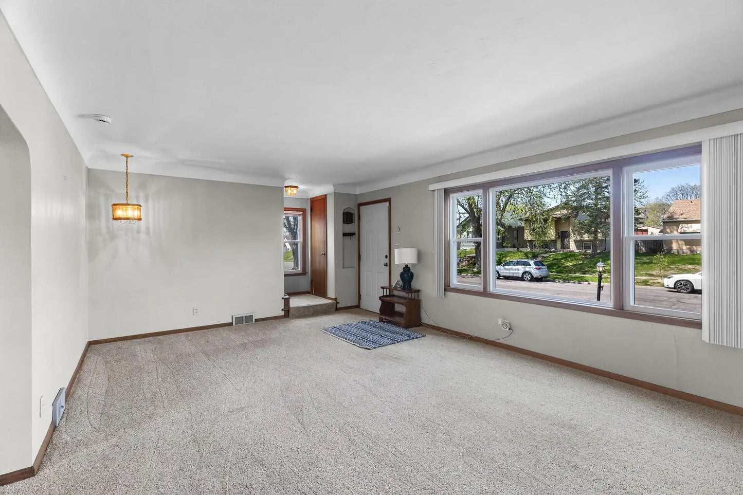 1712 Hyacinth Avenue, Saint Paul, MN 55106