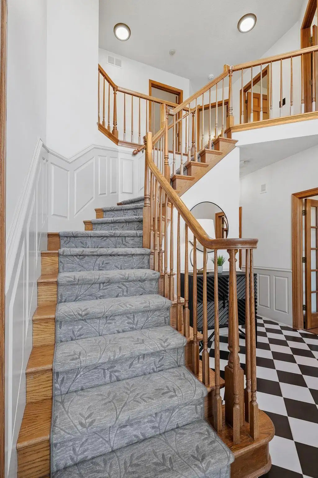9137 Edinburgh Lane, Woodbury, MN 55125