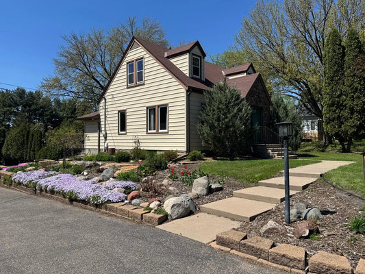 1635 Dodd Road, Mendota Heights, MN 55118