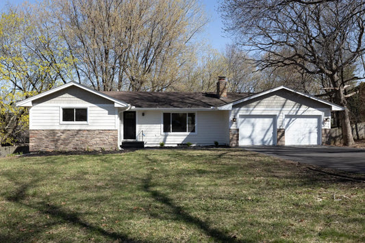 15017 Oakland Avenue, Burnsville, MN 55306