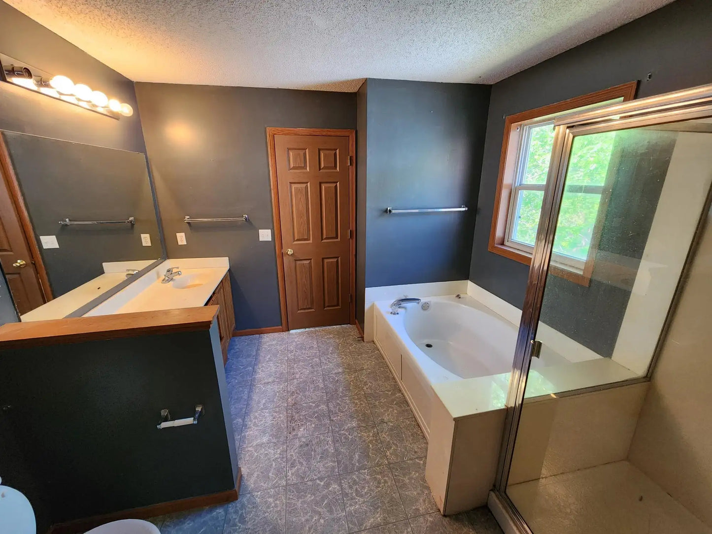 3458 Savannah Avenue, White Bear Lake, MN 55110