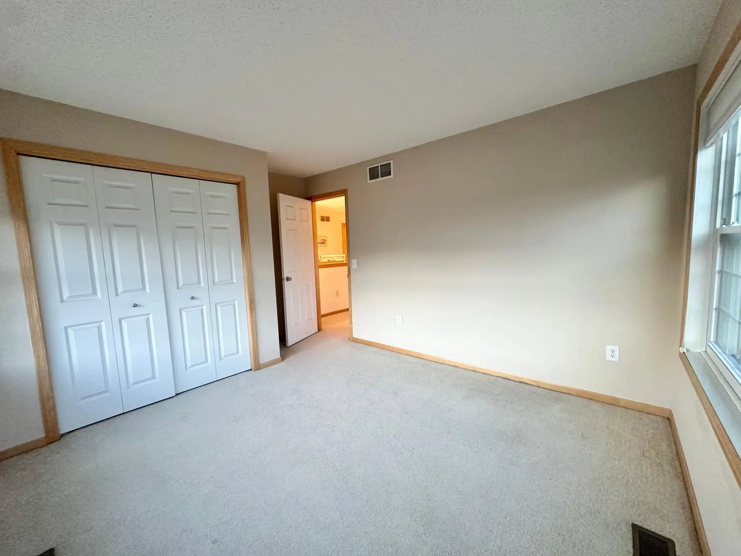 4553 Victor Path, Hugo, MN 55038