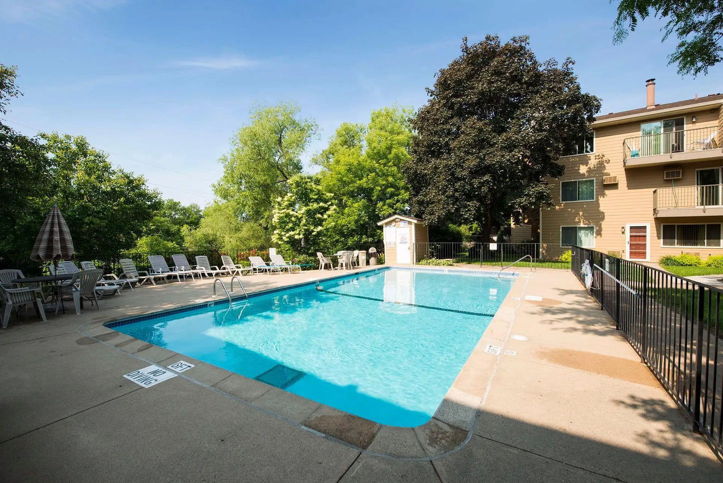 2220 Ridge Drive, Saint Louis Park, MN 55416