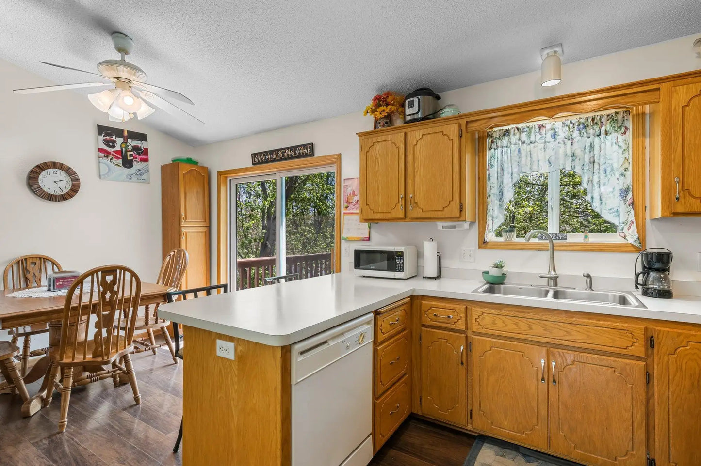 1145 Joes Lake Road, Cambridge, MN 55008