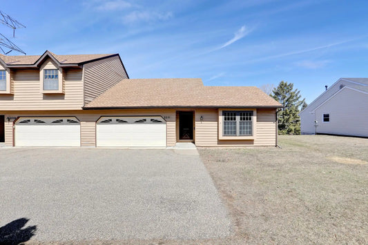 2231 Woodlynn Avenue, Maplewood, MN 55109