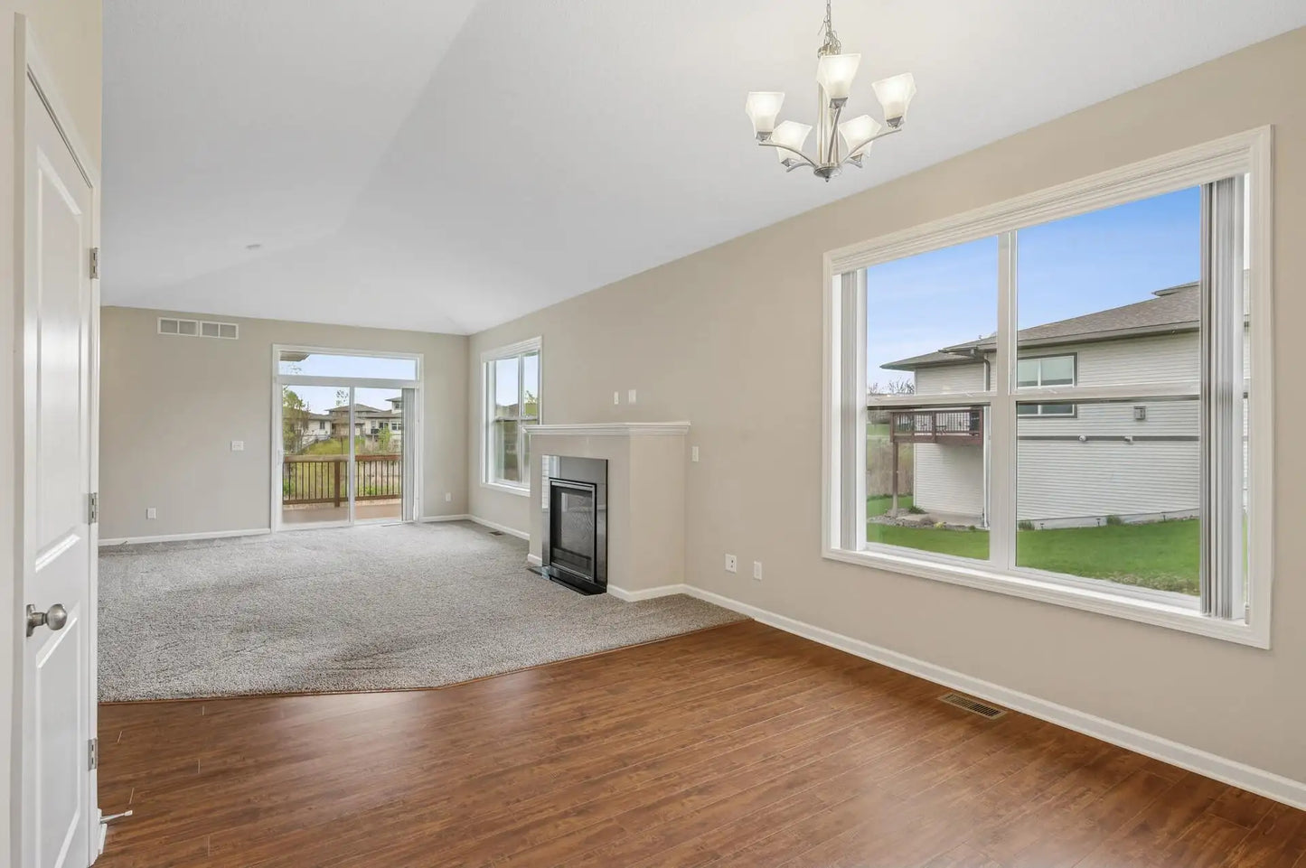 1323 Lylewood Parkway, Carver, MN 55315