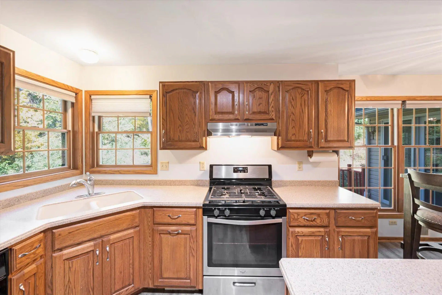 771 County Road B2 , Little Canada, MN 55117