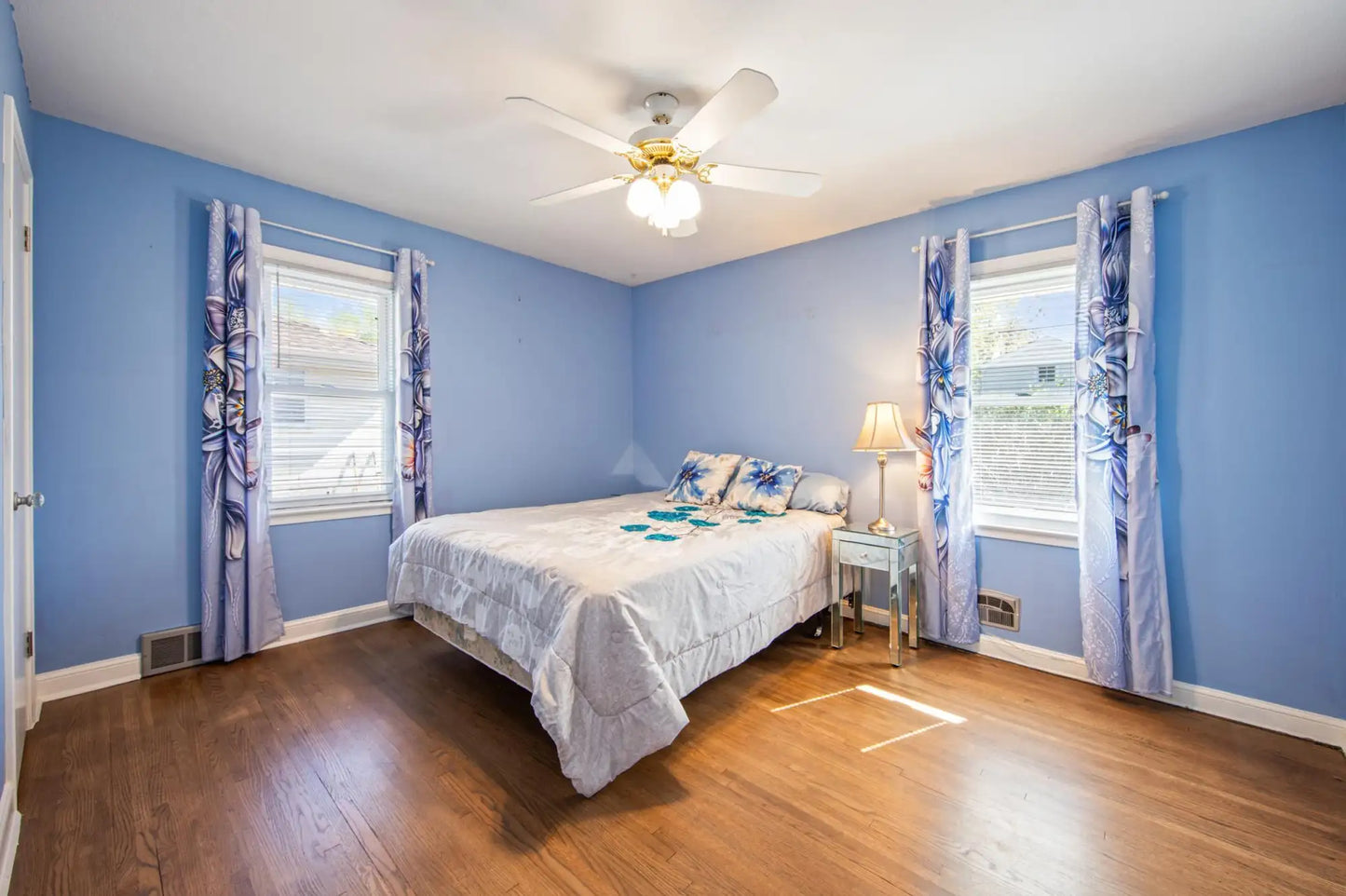 4550 Halifax Avenue, Robbinsdale, MN 55422