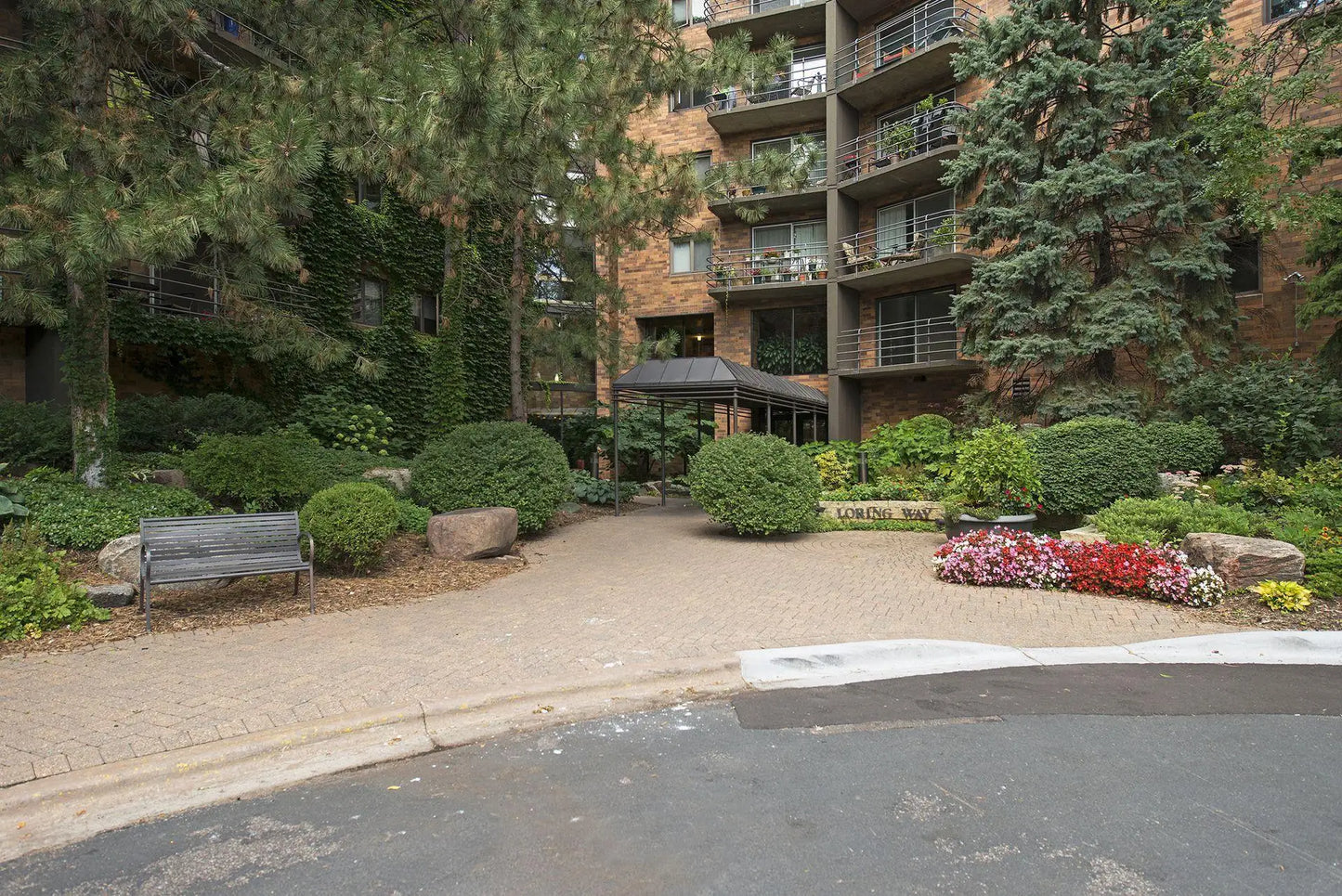 210 Grant Street, Minneapolis, MN 55403