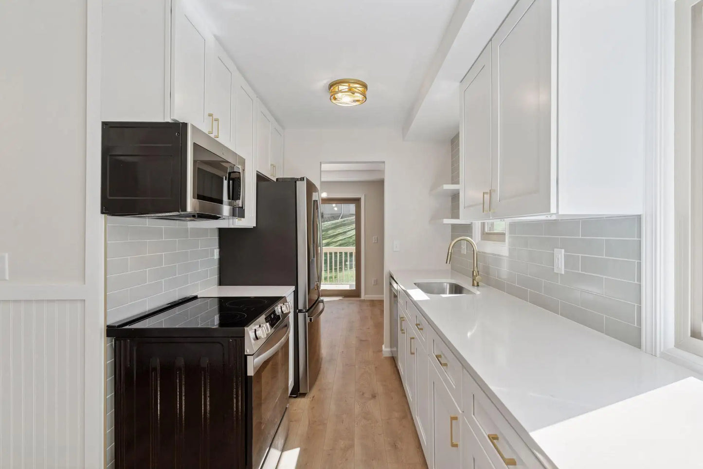 2209 Stroden Circle, Golden Valley, MN 55427