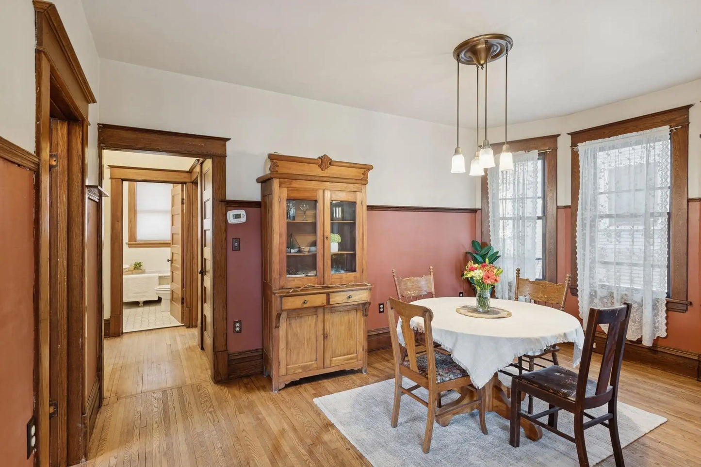 1255 Laurel Avenue, Saint Paul, MN 55104