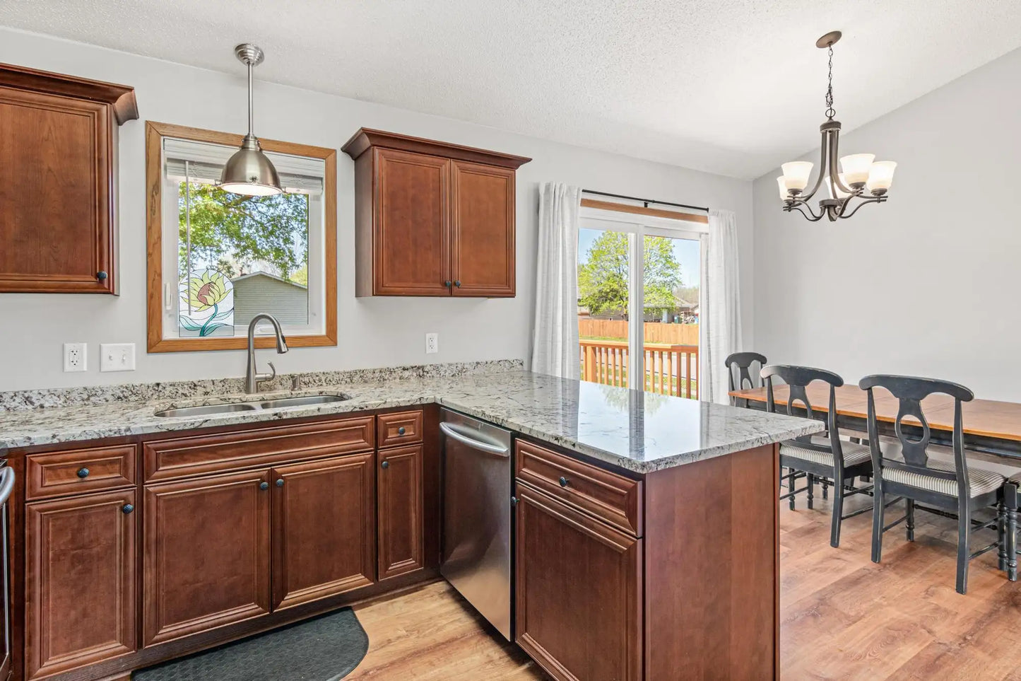 15705 Hannover Path, Apple Valley, MN 55124