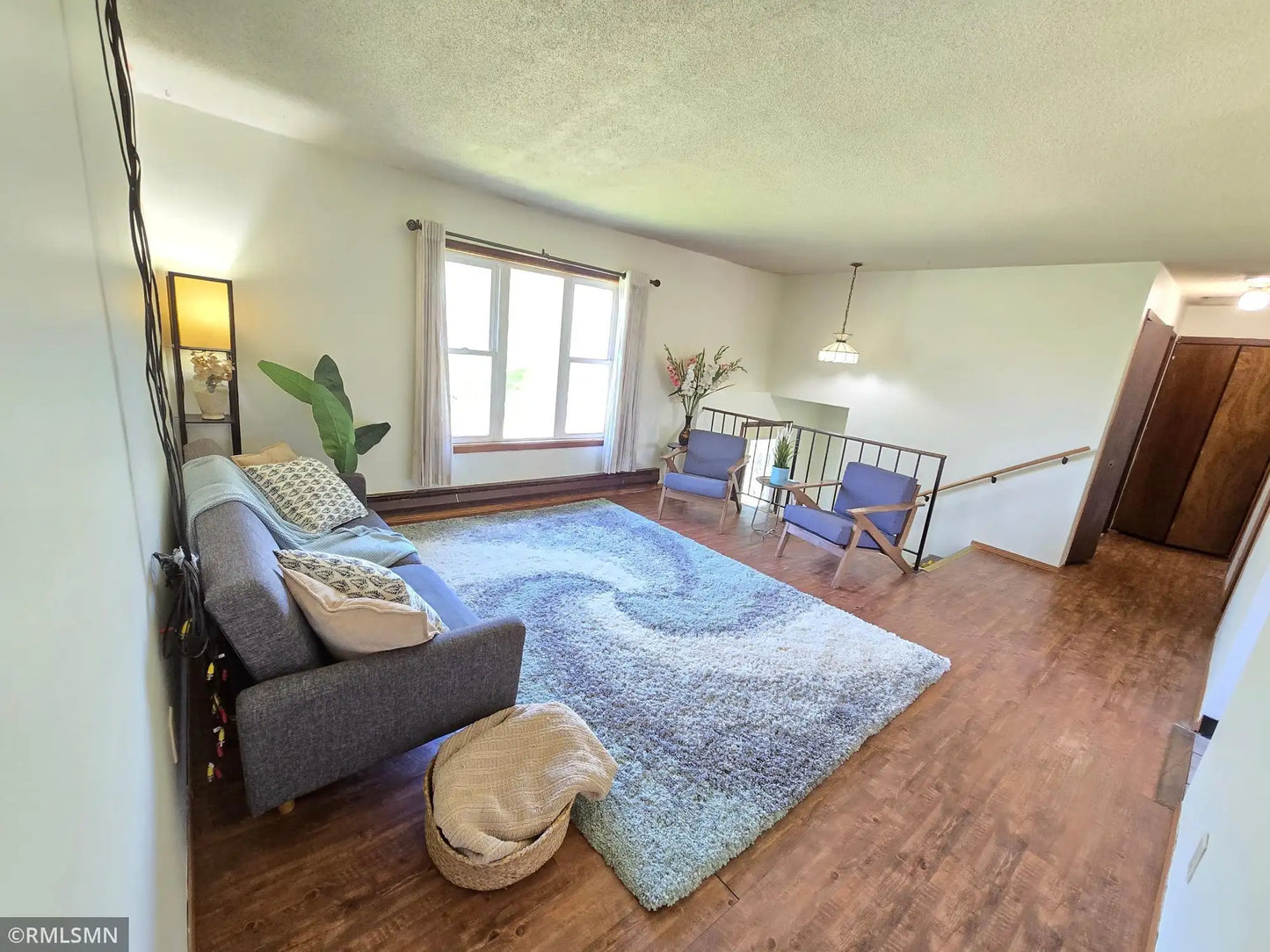 1310 Hudson Road, Saint Paul, MN 55106