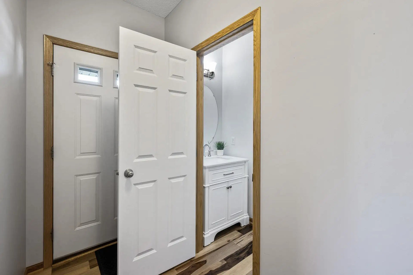 10531 Bay View Lane, Woodbury, MN 55129