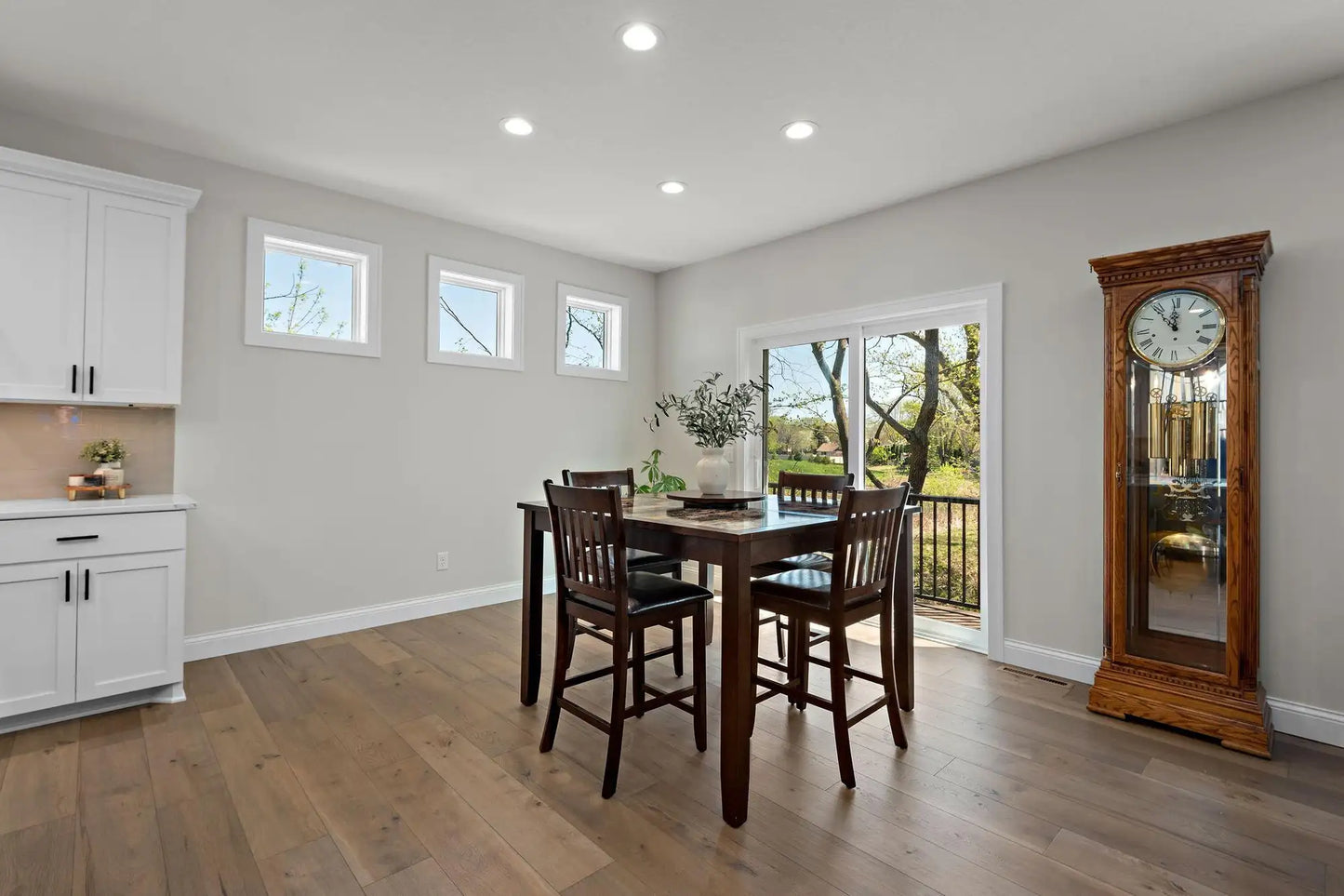 422 Overlook Circle, Saint Michael, MN 55376