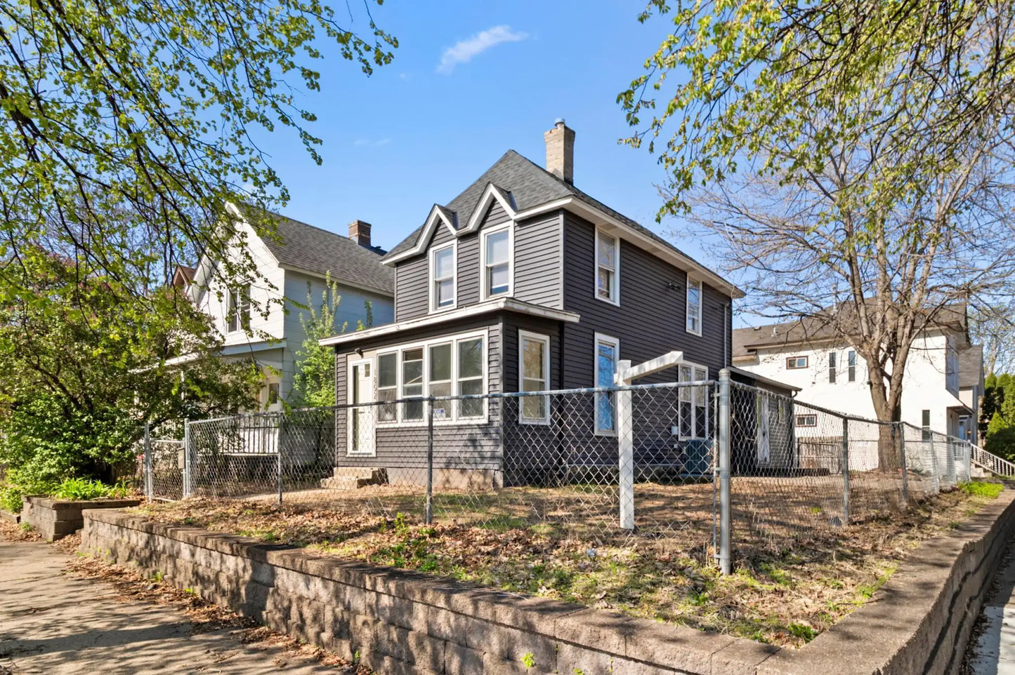 1852 Quincy Street, Minneapolis, MN 55418