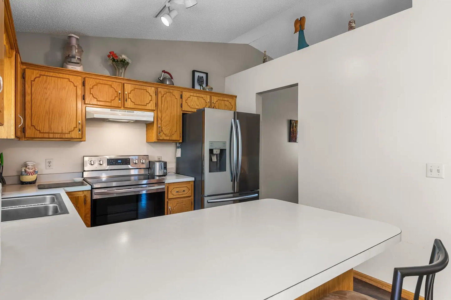1145 Joes Lake Road, Cambridge, MN 55008