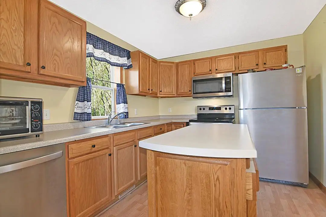 261 Fairhaven Avenue, South Haven, MN 55382