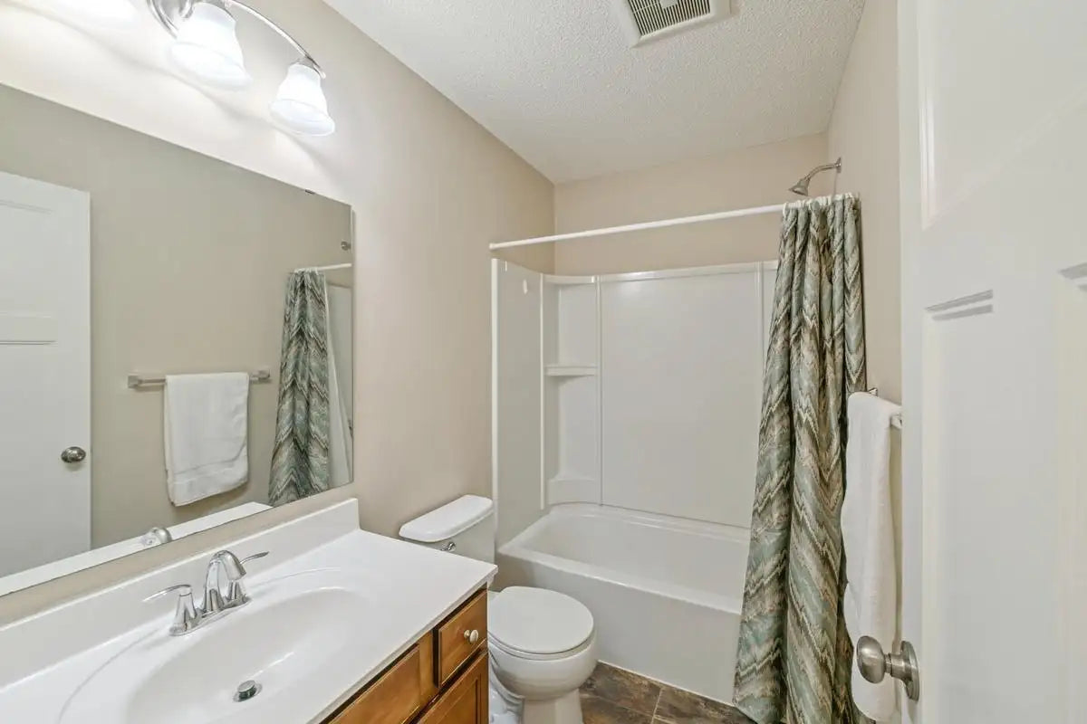 11300 Sandcastle Drive, Woodbury, MN 55129
