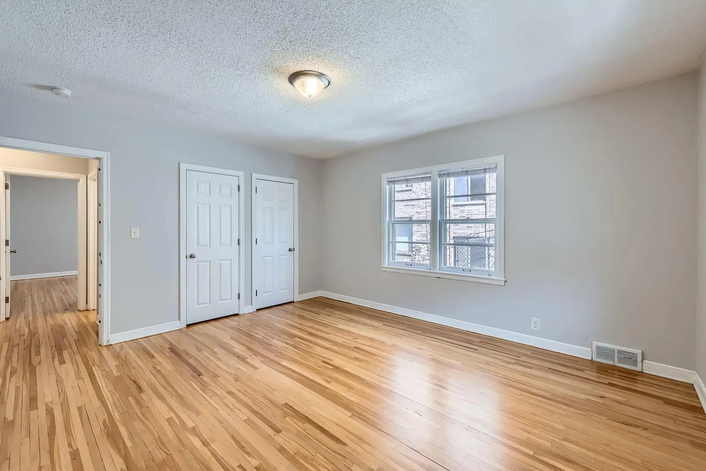 3527 Dupont Avenue, Minneapolis, MN 55408