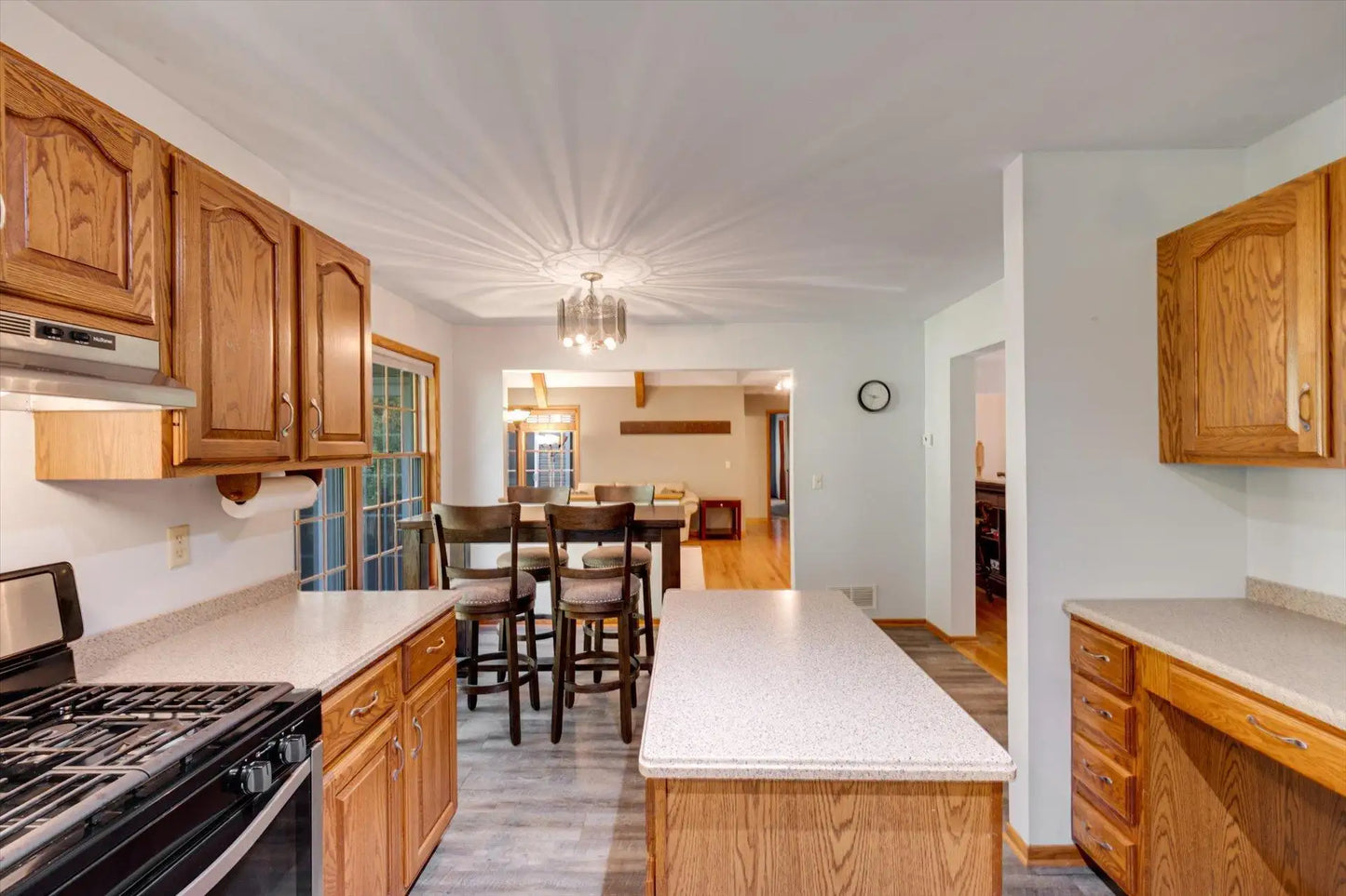 771 County Road B2 , Little Canada, MN 55117