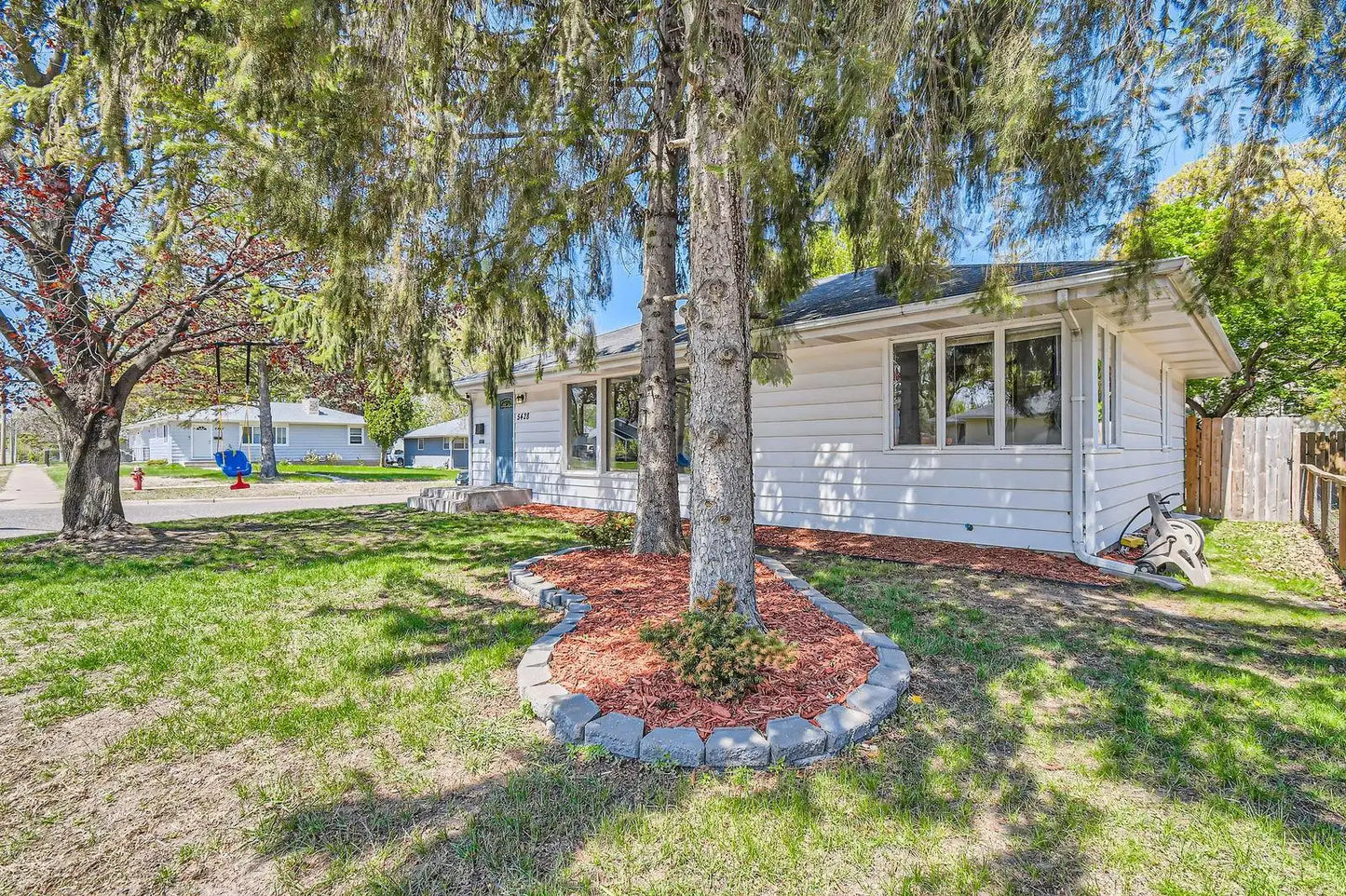 5428 44th Avenue, Robbinsdale, MN 55422