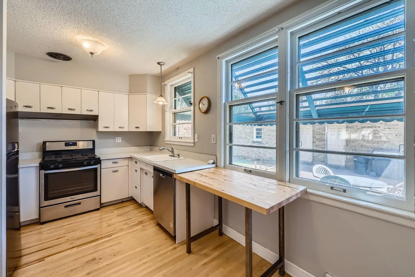 3527 Dupont Avenue, Minneapolis, MN 55408
