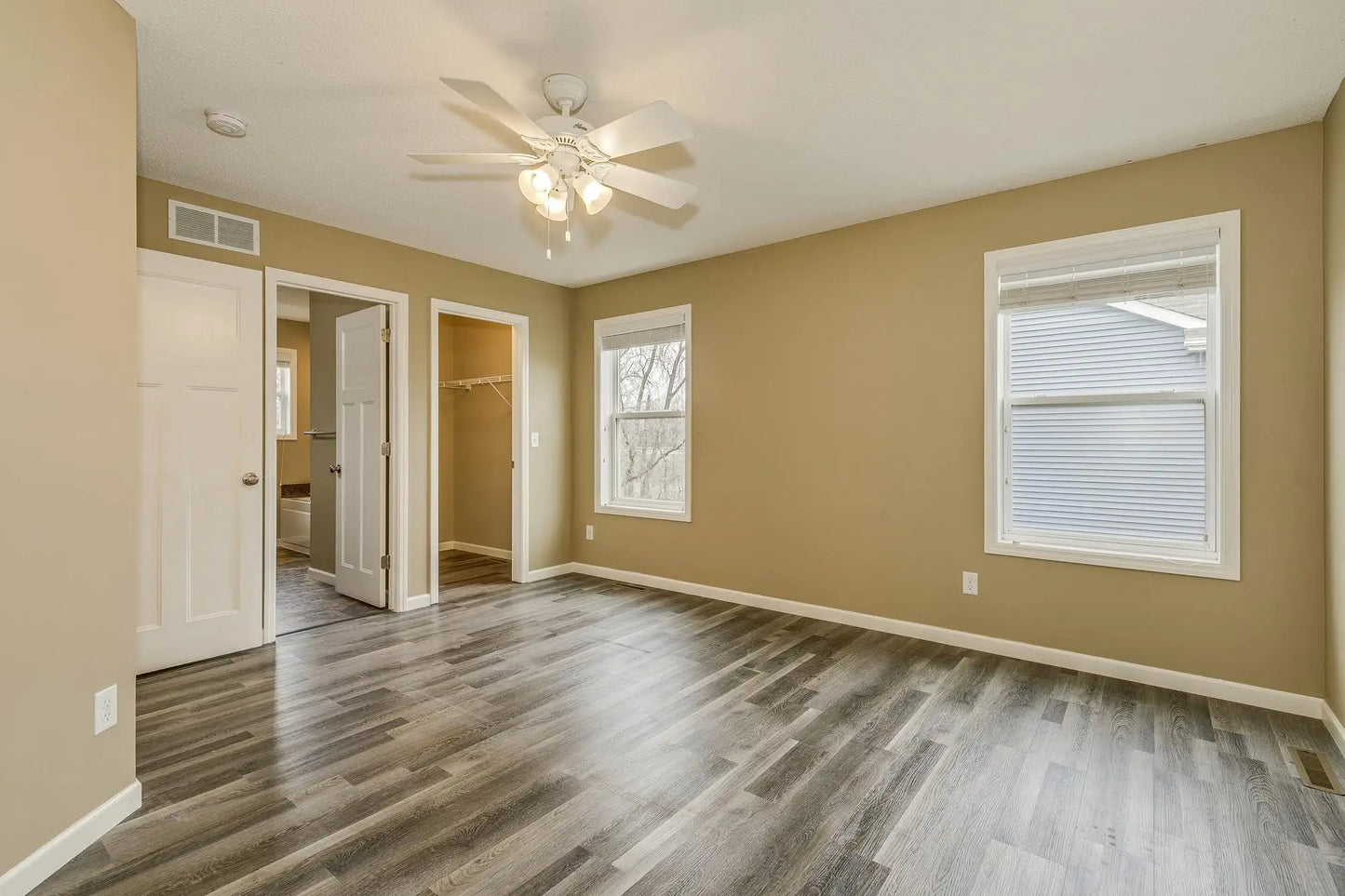 4947 Hamlet Avenue, Oakdale, MN 55128