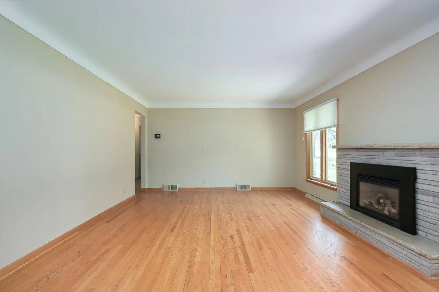 720 Kingsview Lane, Plymouth, MN 55447
