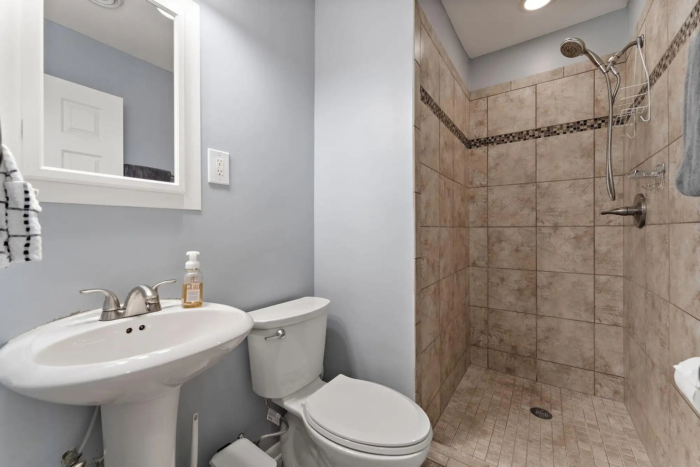 7635 Oakland Avenue, Richfield, MN 55423