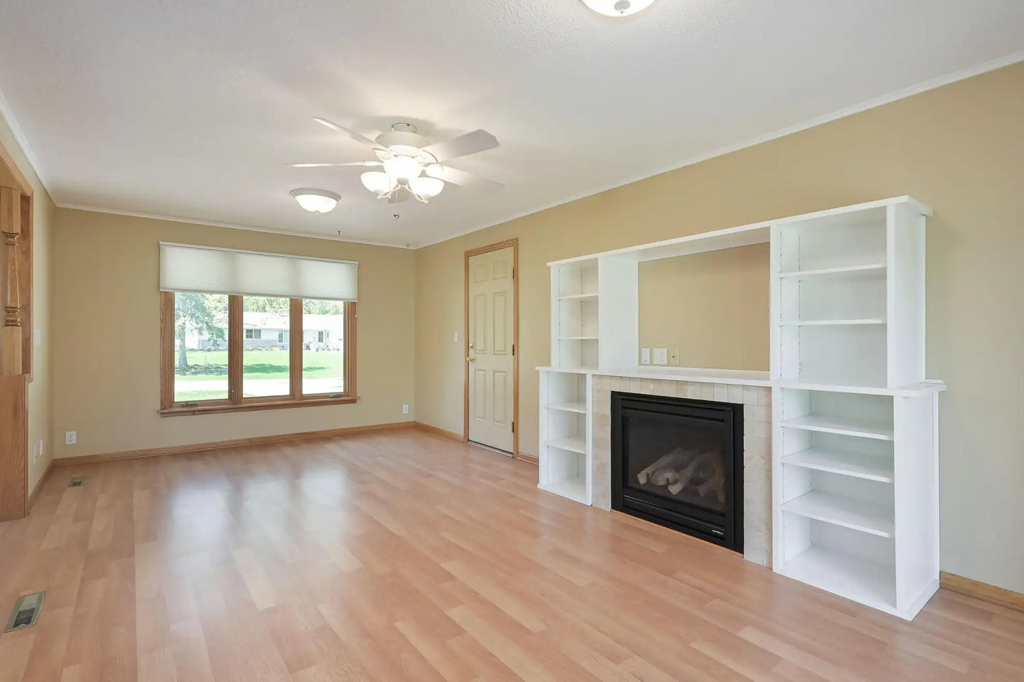 720 Kingsview Lane, Plymouth, MN 55447