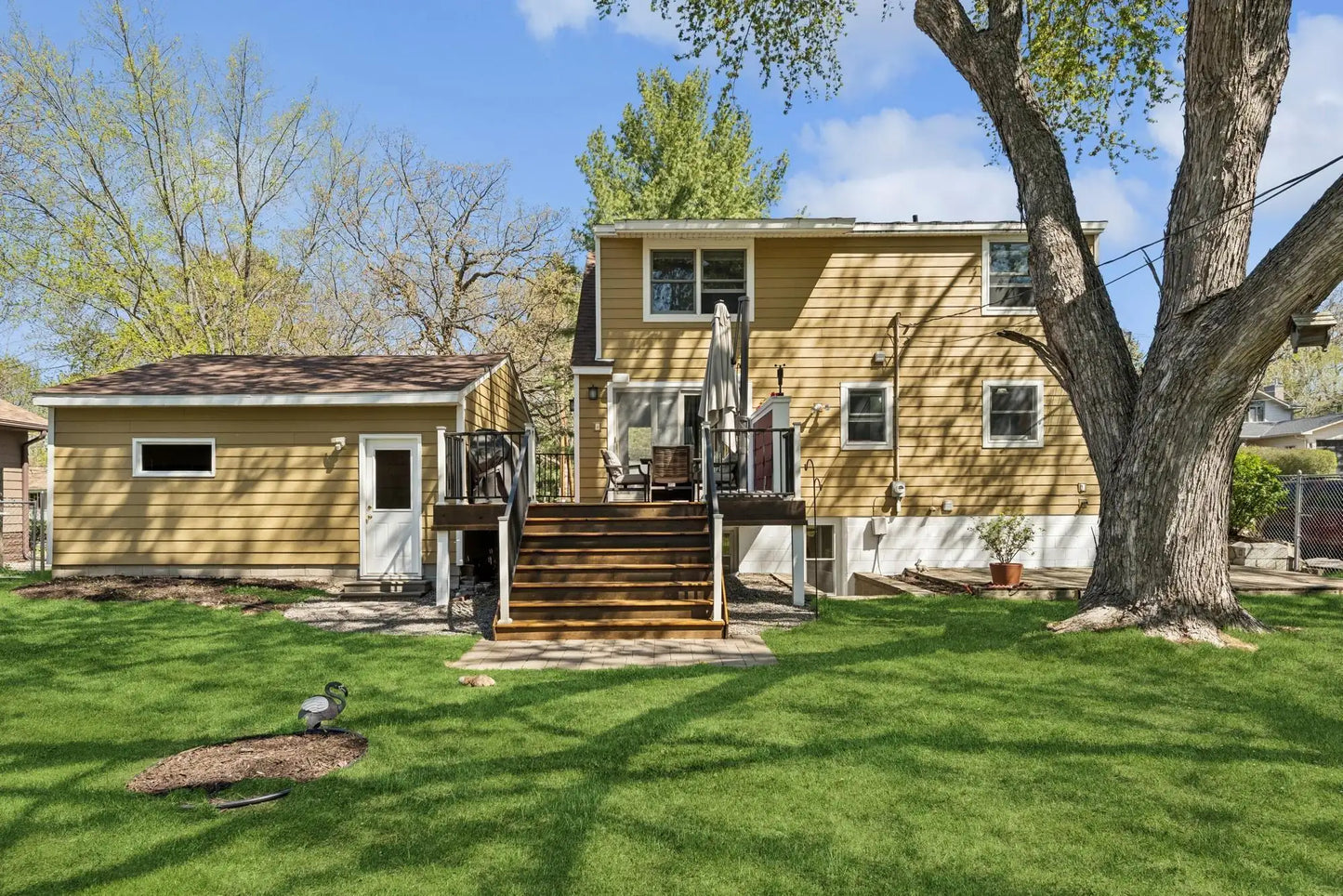 66 Hickory Street, Mahtomedi, MN 55115