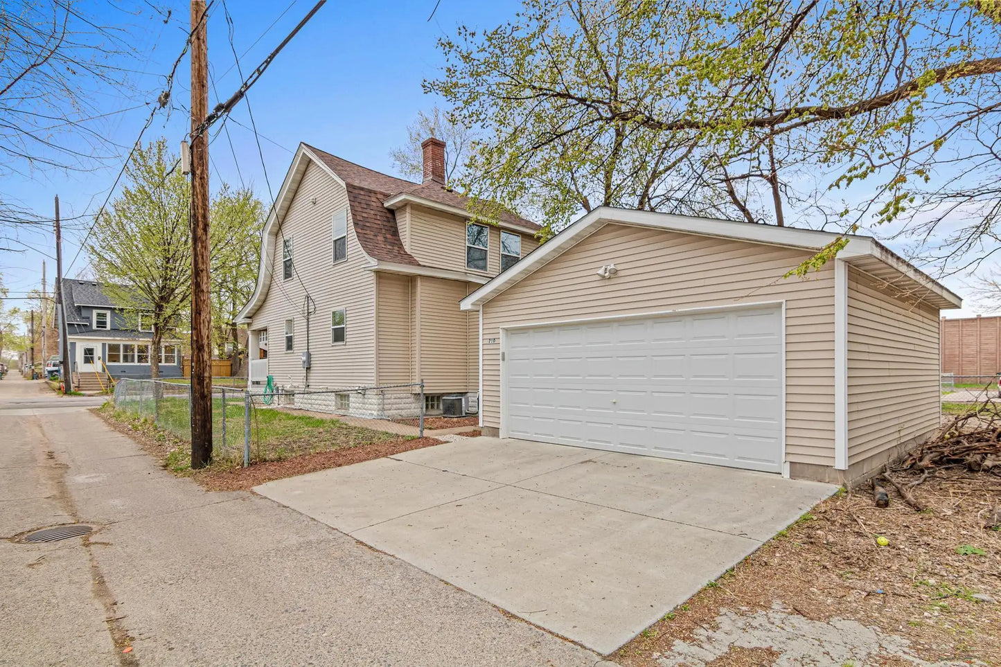 210 36th Street, Minneapolis, MN 55408