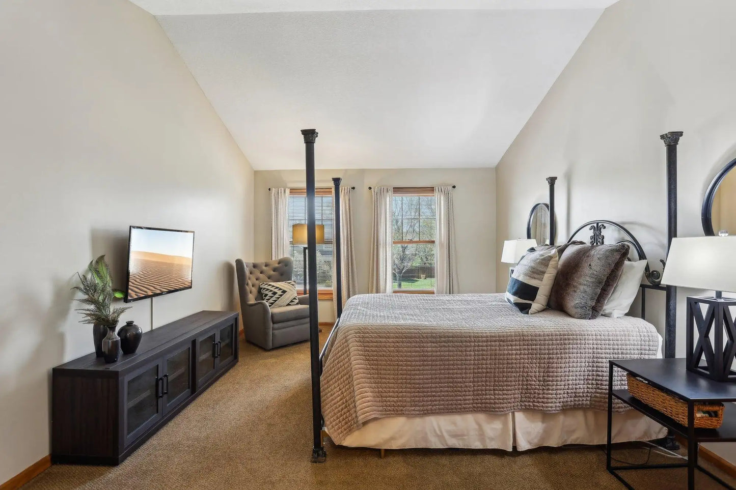 3676 Ashbury Road, Eagan, MN 55122