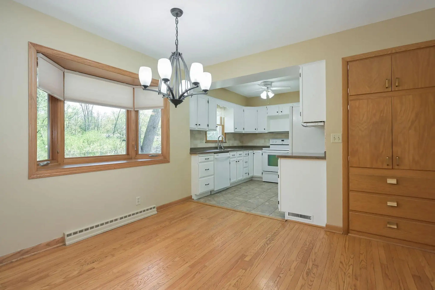 720 Kingsview Lane, Plymouth, MN 55447