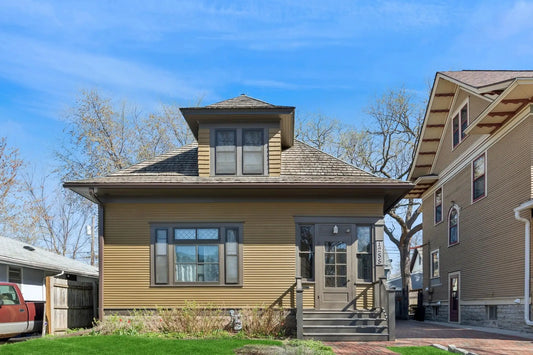 1255 Laurel Avenue, Saint Paul, MN 55104