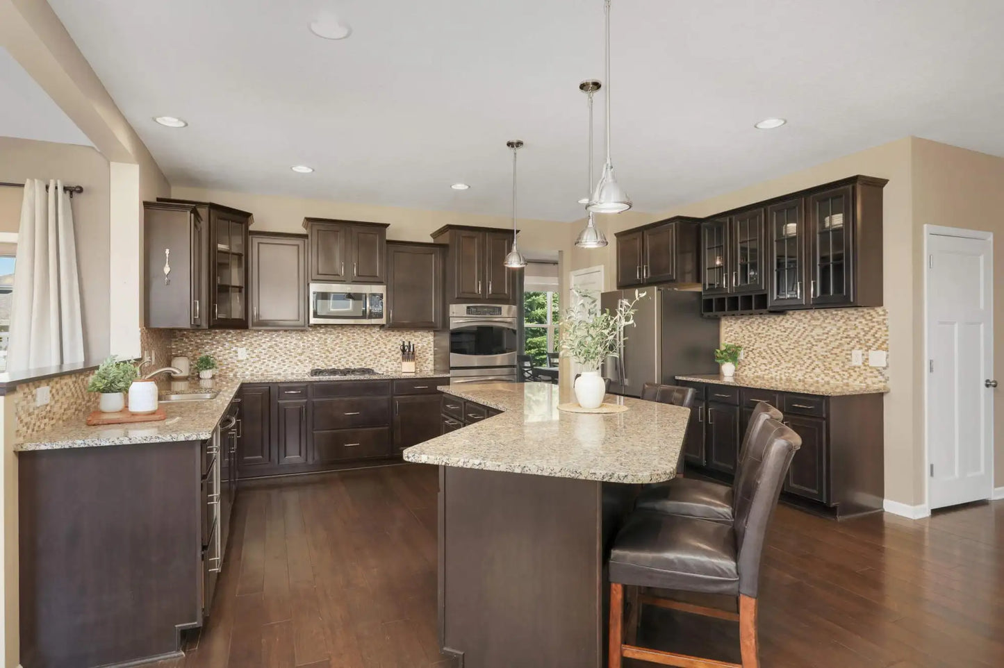 14700 51st Avenue, Plymouth, MN 55446