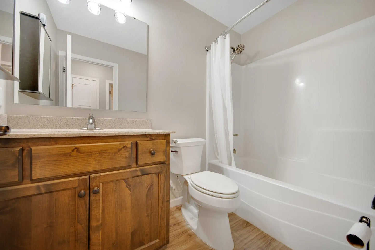 552 Roosevelt Street, Cambridge, MN 55008