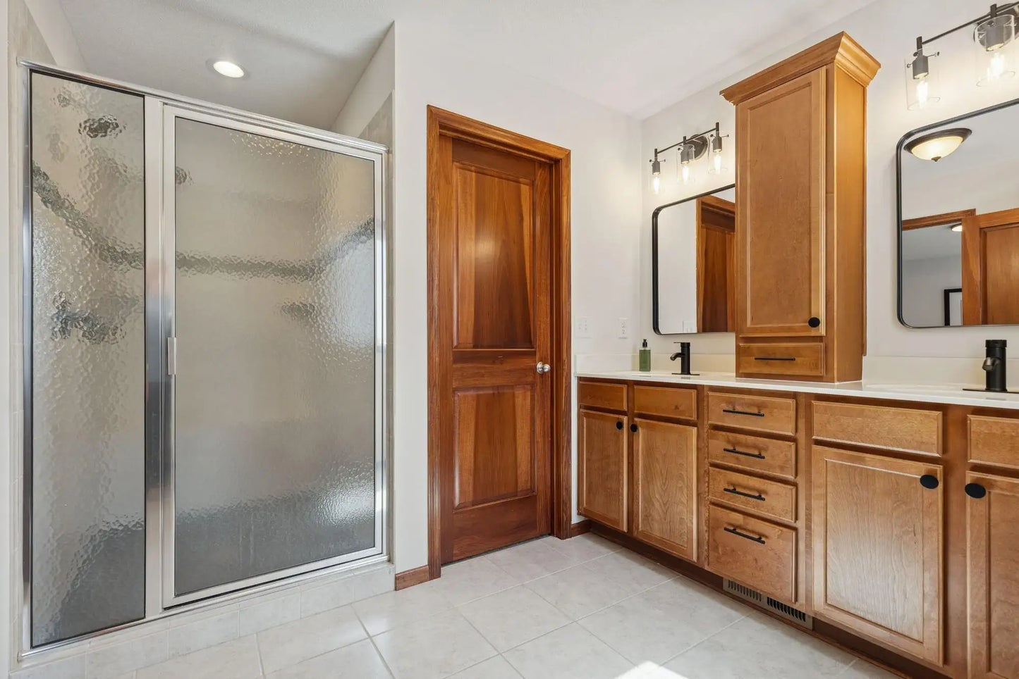 16281 Tahinka Court, Prior Lake, MN 55372