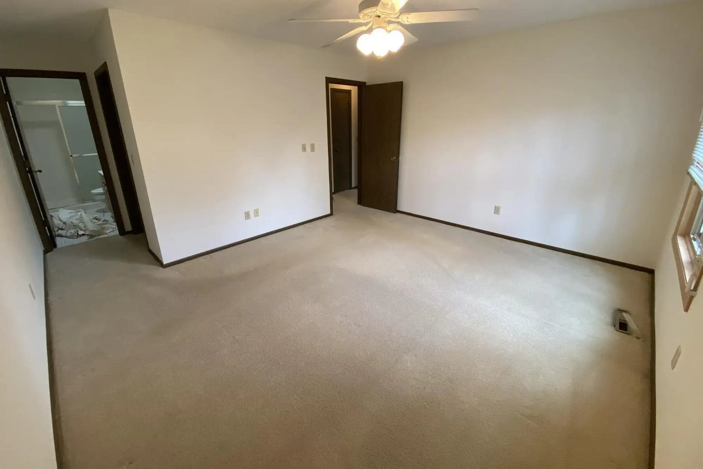 14850 18th Avenue, Plymouth, MN 55447