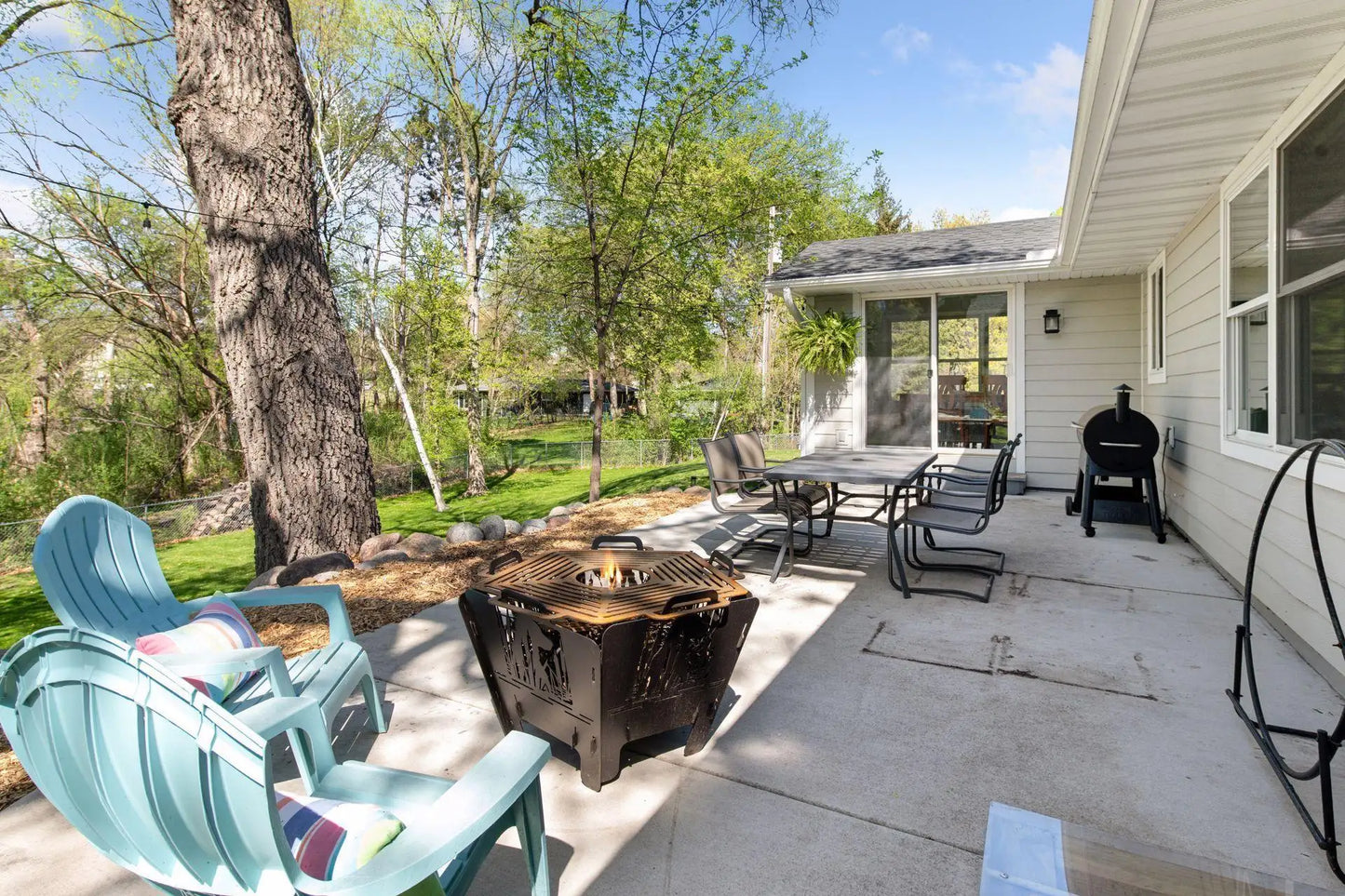 7182 Harold Avenue, Golden Valley, MN 55427