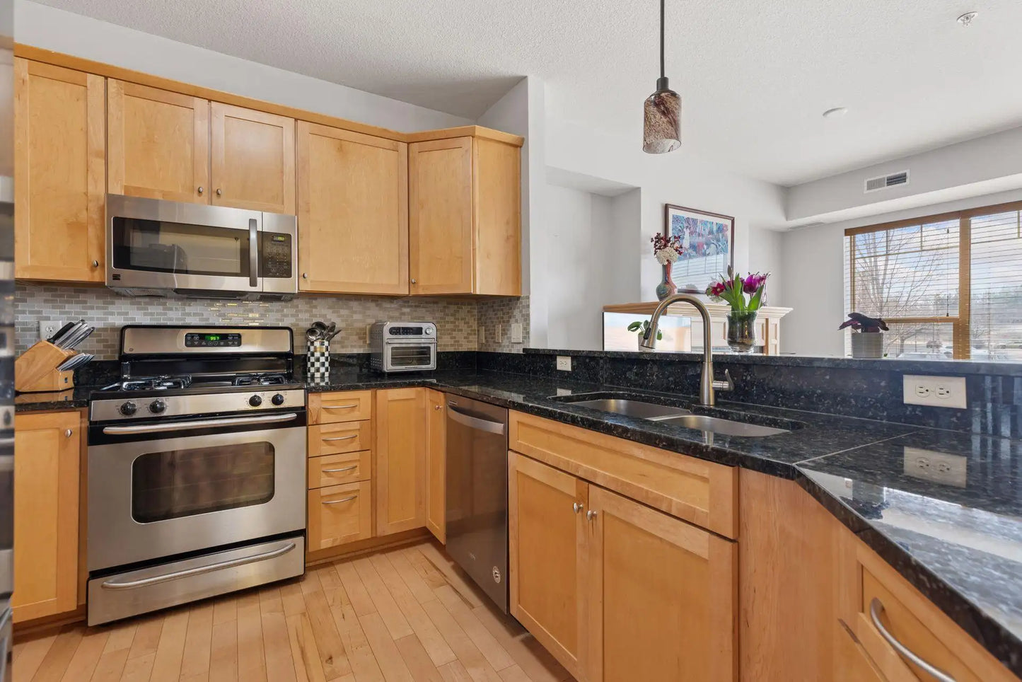 460 Ford Road, Saint Louis Park, MN 55426