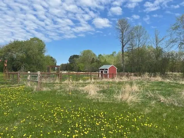 13774 Furuby Road, Center City, MN 55012