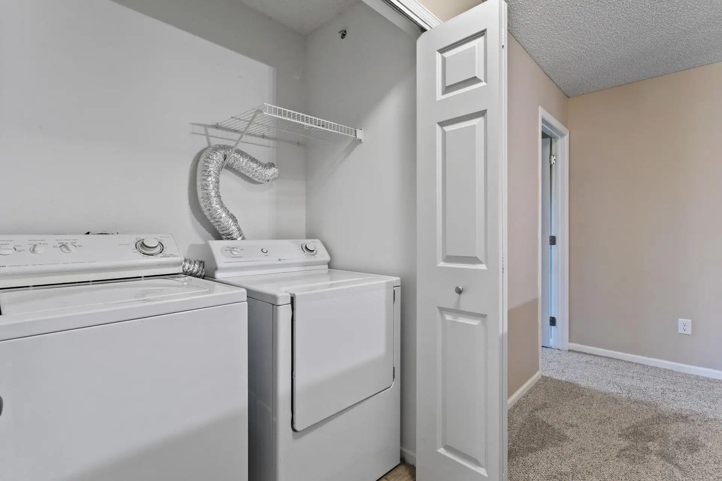 3611 Hazel Trail, Woodbury, MN 55129